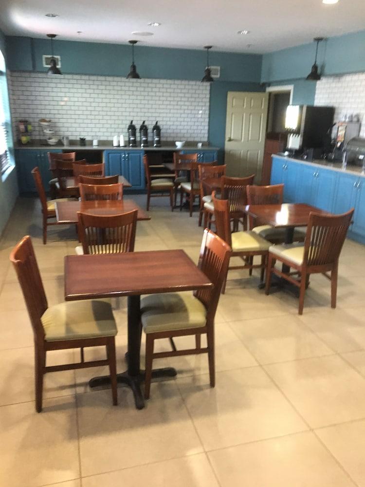 מלון Baymont By Wyndham סאמטר מראה חיצוני תמונה